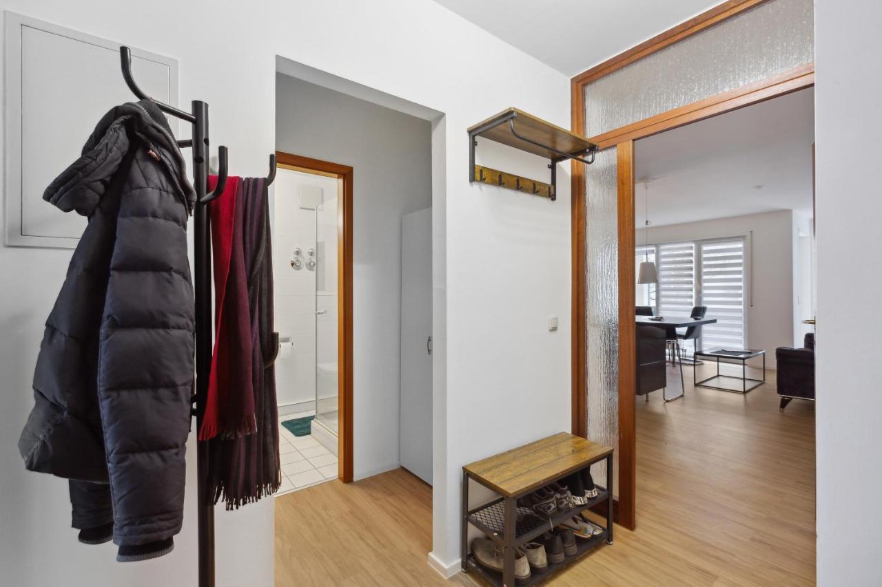 Eindrucksvolle Zwei-Zimmer-Wohnung Mit Balkon Und Grosser Kueche Λειψία Εξωτερικό φωτογραφία
